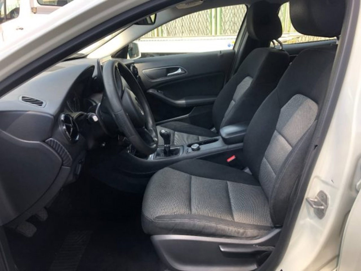 Mercedes-Benz GLA SUV 180 d Executive (11)