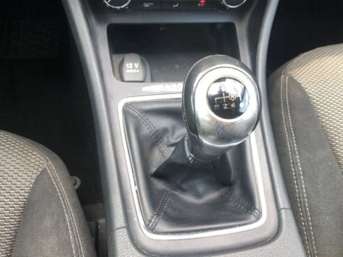 Mercedes-Benz GLA SUV 180 d Executive (13)