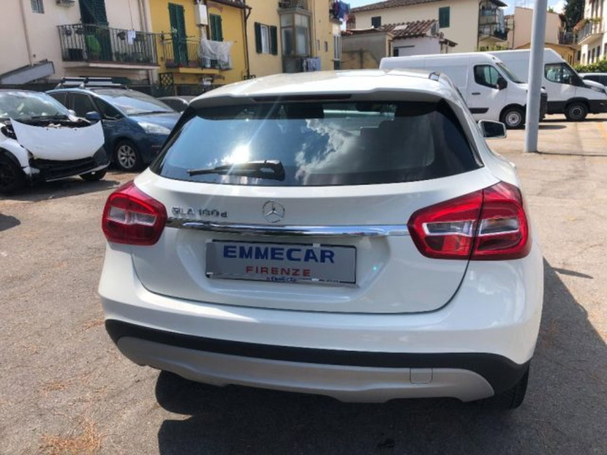 Mercedes-Benz GLA SUV 180 d Executive (6)