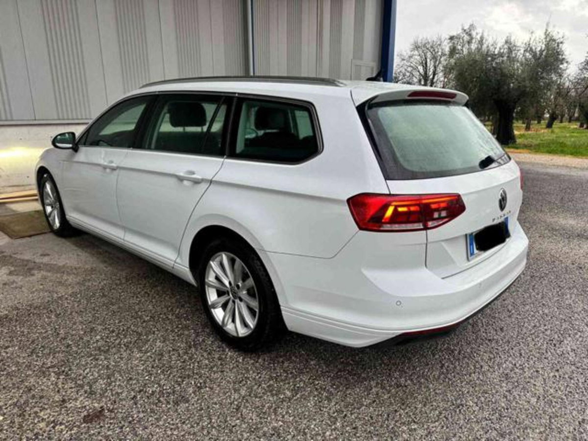 Volkswagen Passat Variant 2.0 TDI SCR EVO DSG Business (10)