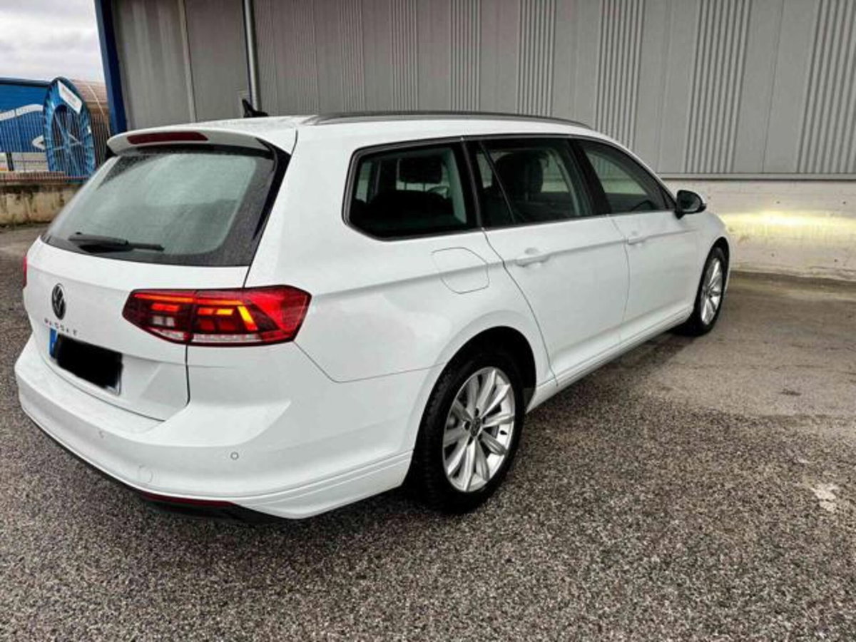 Volkswagen Passat Variant 2.0 TDI SCR EVO DSG Business (12)