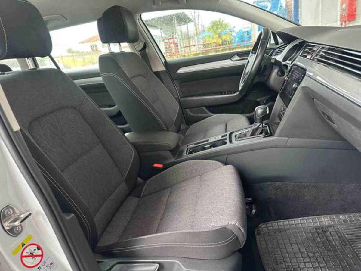 Volkswagen Passat Variant 2.0 TDI SCR EVO DSG Business (7)