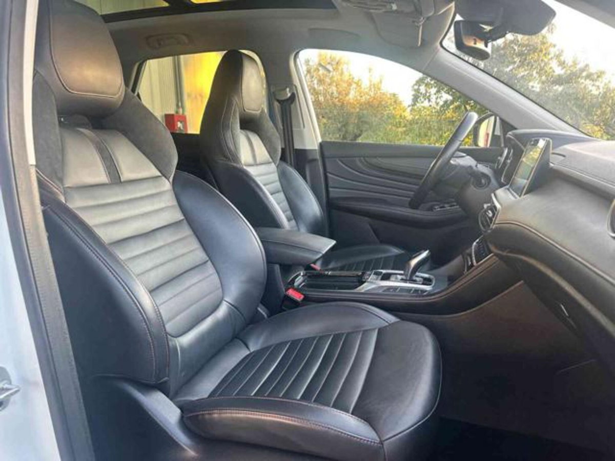 Mg EHS Plug-in Hybrid Exclusive (4)