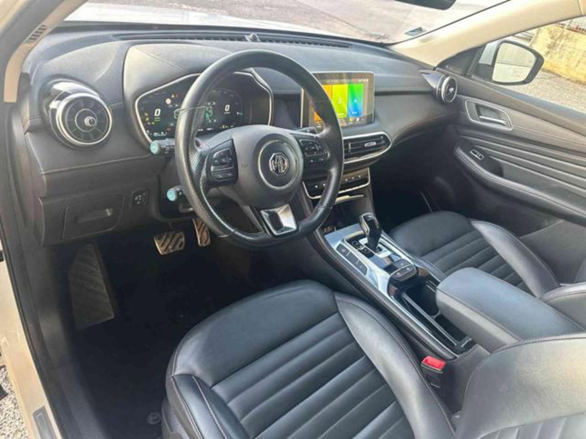 Mg EHS Plug-in Hybrid Exclusive (8)