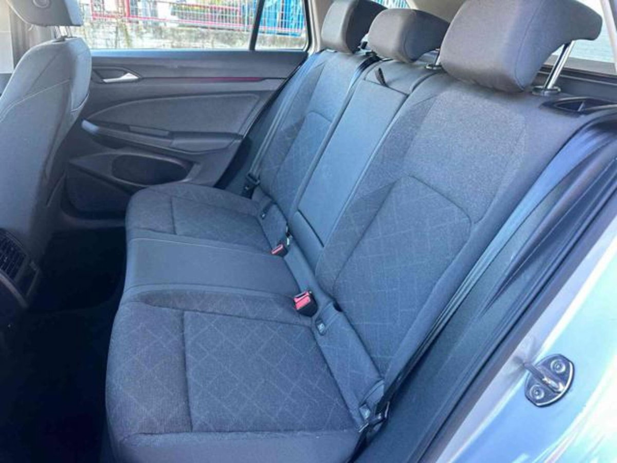 Volkswagen Golf Variant 2.0 TDI SCR DSG Life (10)