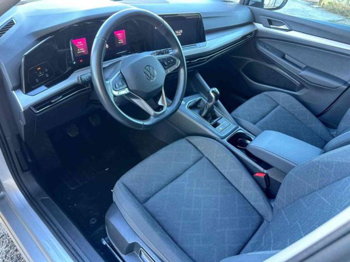 Volkswagen Golf Variant 2.0 TDI SCR DSG Life (13)