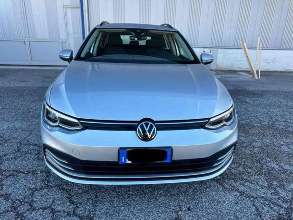Volkswagen Golf Variant 2.0 TDI SCR DSG Life (2)