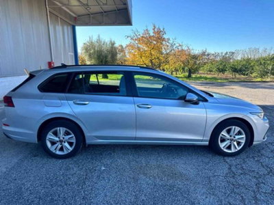 Volkswagen Golf Variant 2.0 TDI SCR DSG Life (4)