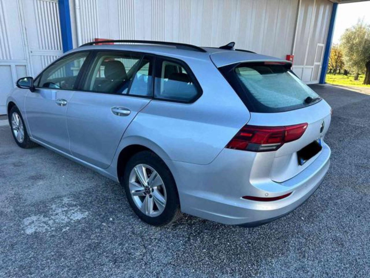 Volkswagen Golf Variant 2.0 TDI SCR DSG Life (6)