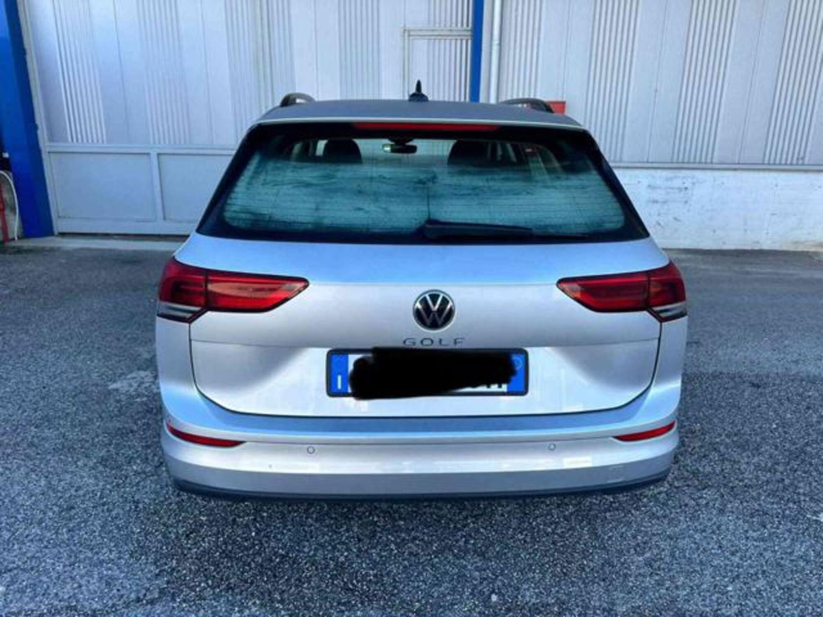 Volkswagen Golf Variant 2.0 TDI SCR DSG Life (7)