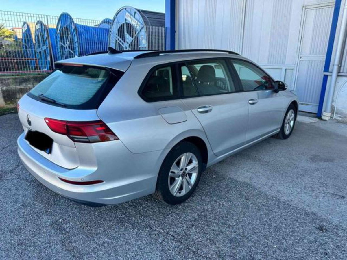 Volkswagen Golf Variant 2.0 TDI SCR DSG Life (8)