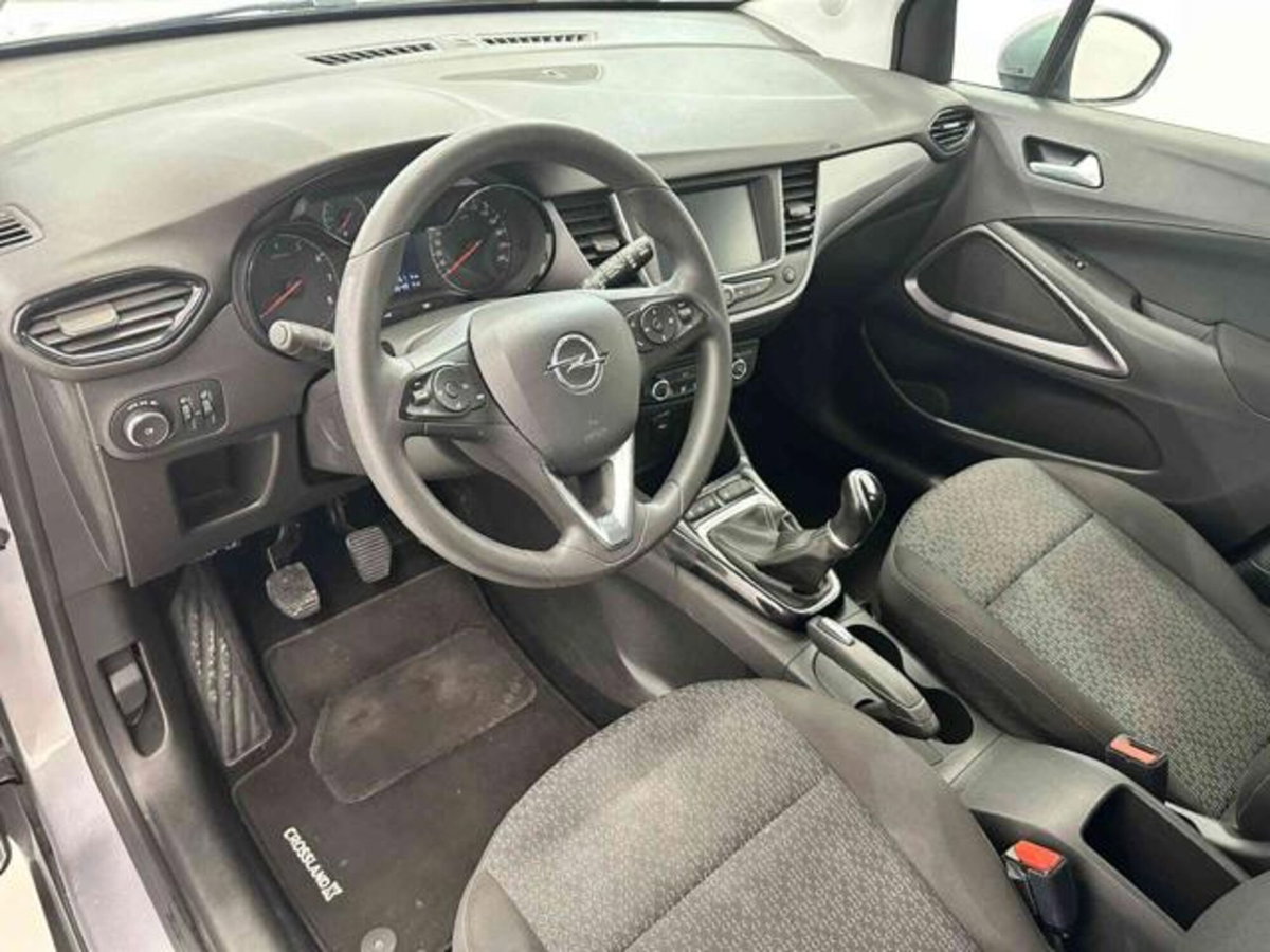Opel Crossland X 1.2 12V Advance (11)