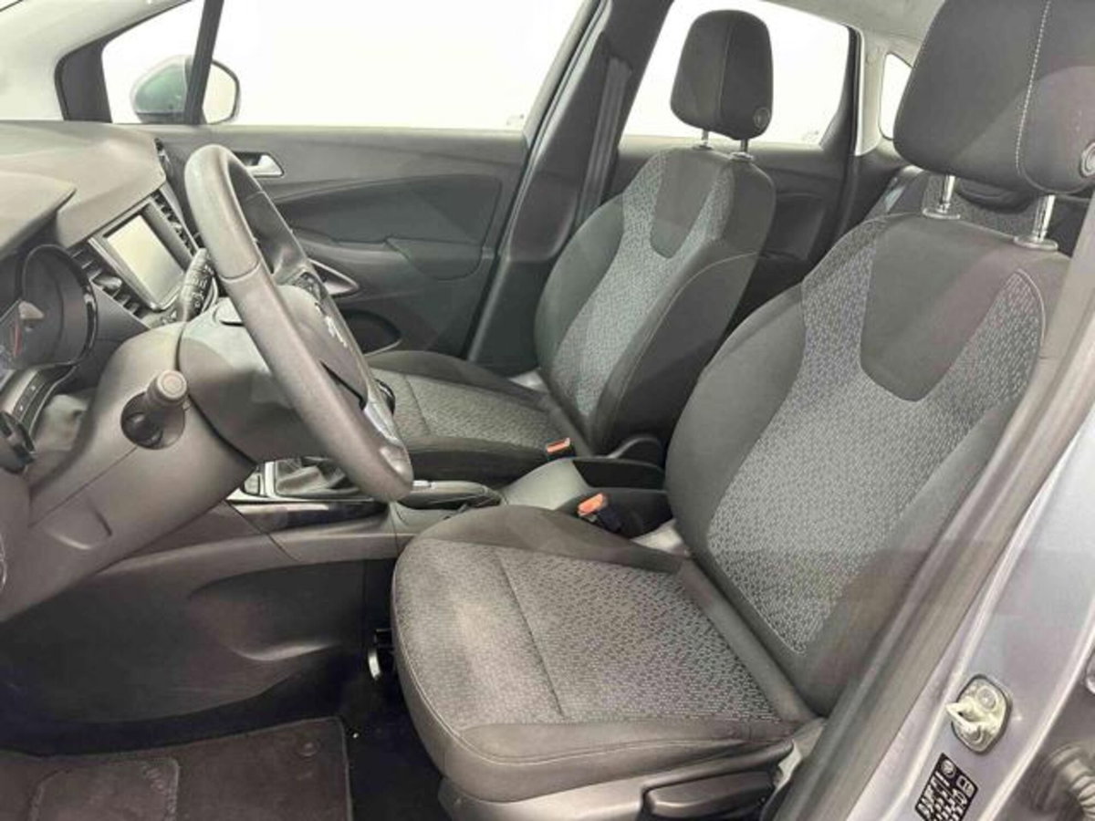 Opel Crossland X 1.2 12V Advance (9)