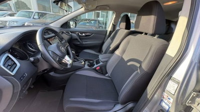 Nissan Qashqai 1.5 dCi 115 CV DCT Business (8)