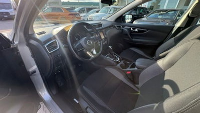 Nissan Qashqai 1.5 dCi 115 CV DCT Business (9)