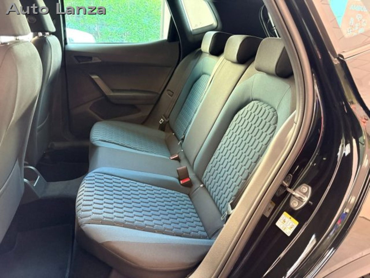 SEAT Arona 1.0 ecotsi Black Edition 115cv dsg (6)