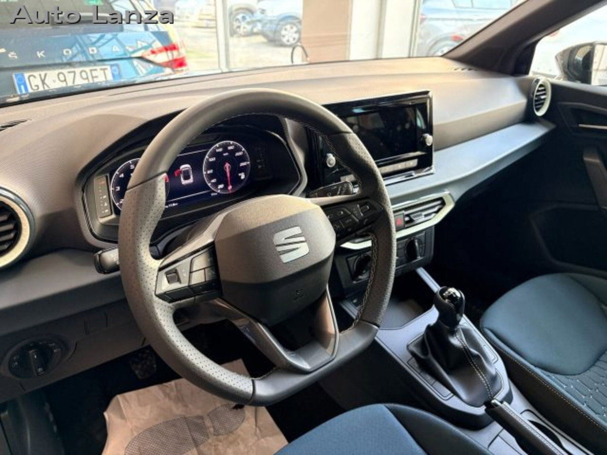 SEAT Arona 1.0 ecotsi Black Edition 115cv dsg (8)