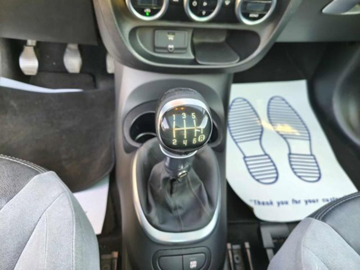 Fiat 500L 1.4 95 CV Lounge (14)