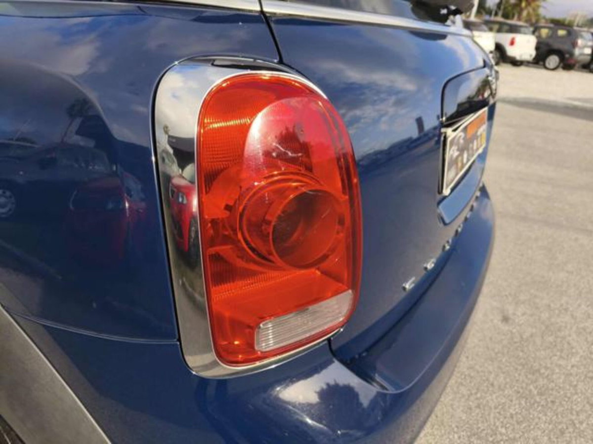 MINI Mini Countryman 2.0 Cooper D Business Countryman (9)