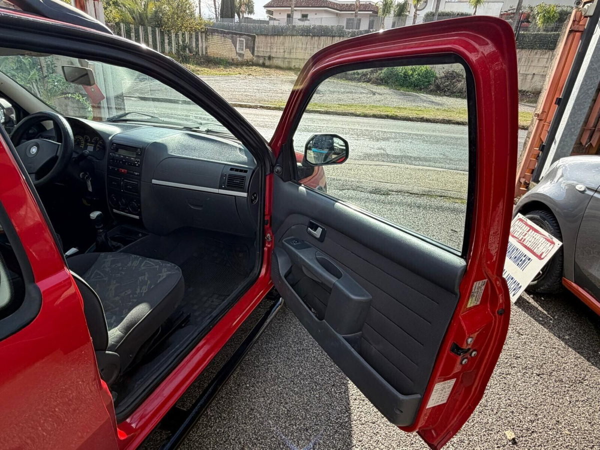 Fiat Strada 1.3 MJT Pick-up Cabina Lunga Adventure (12)