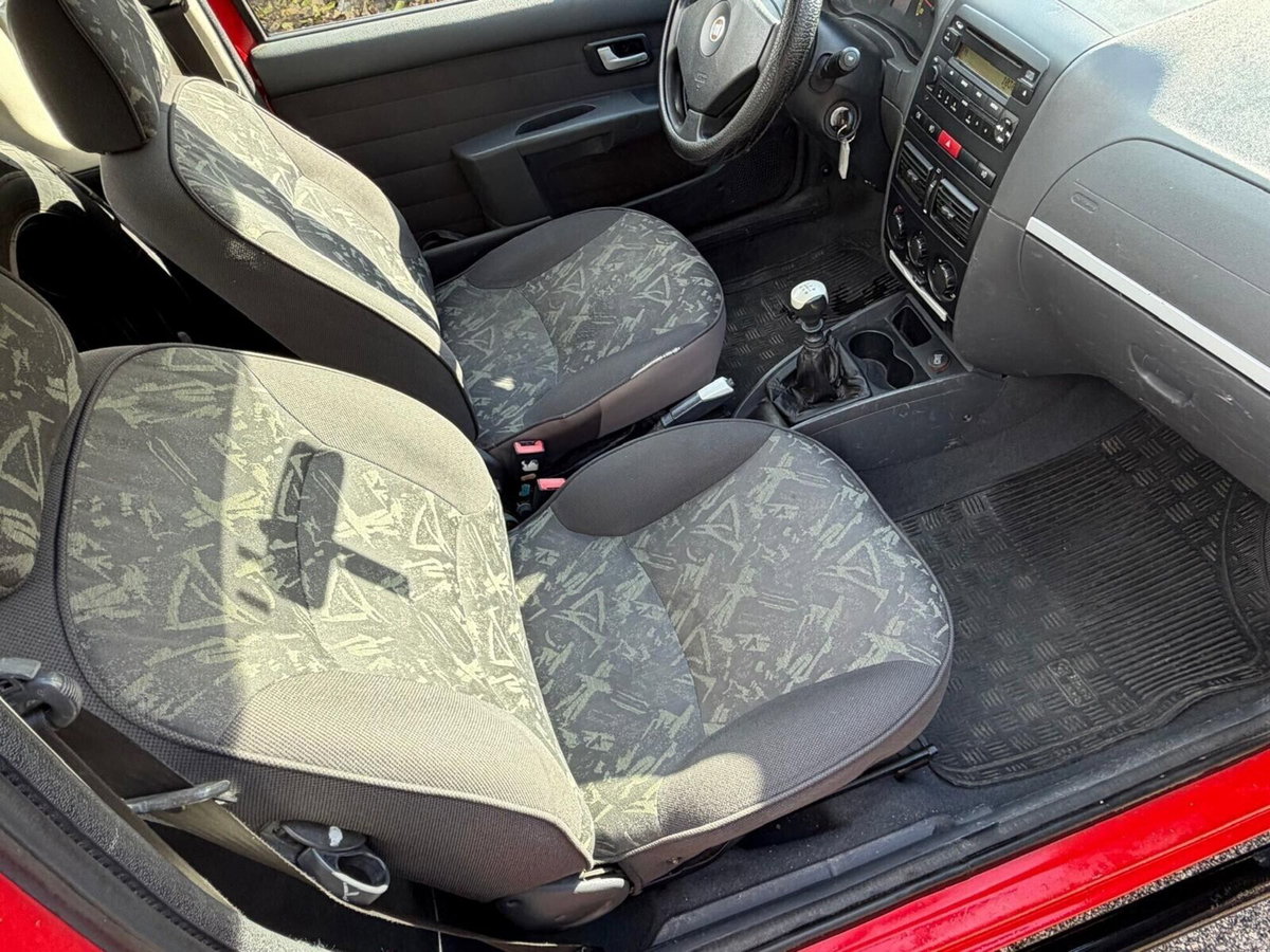 Fiat Strada 1.3 MJT Pick-up Cabina Lunga Adventure (13)