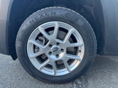 Jeep Renegade 1.3 T4 190CV PHEV 4xe AT6 Limited (8)