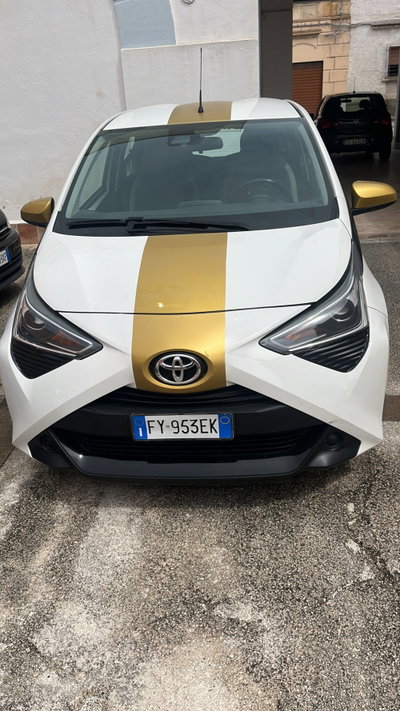 Toyota Aygo Connect 1.0 VVT-i 72 CV 5 porte x-cool usata