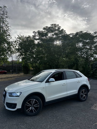 Audi Q3 2.0 TDI 177 CV quattro S tronic Advanced Plus (2)