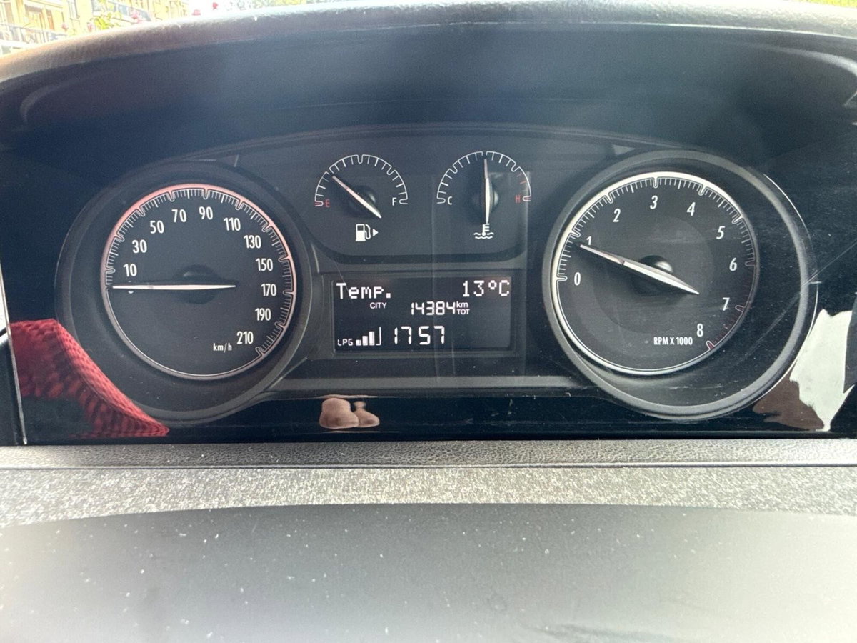 Lancia Ypsilon 1.2 69 CV 5 porte GPL Silver Plus (12)