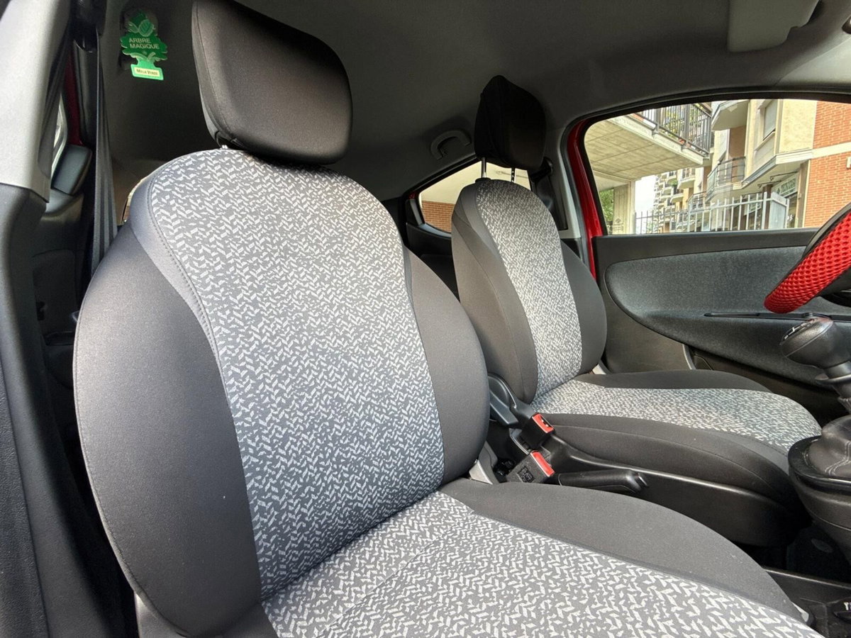 Lancia Ypsilon 1.2 69 CV 5 porte GPL Silver Plus (19)