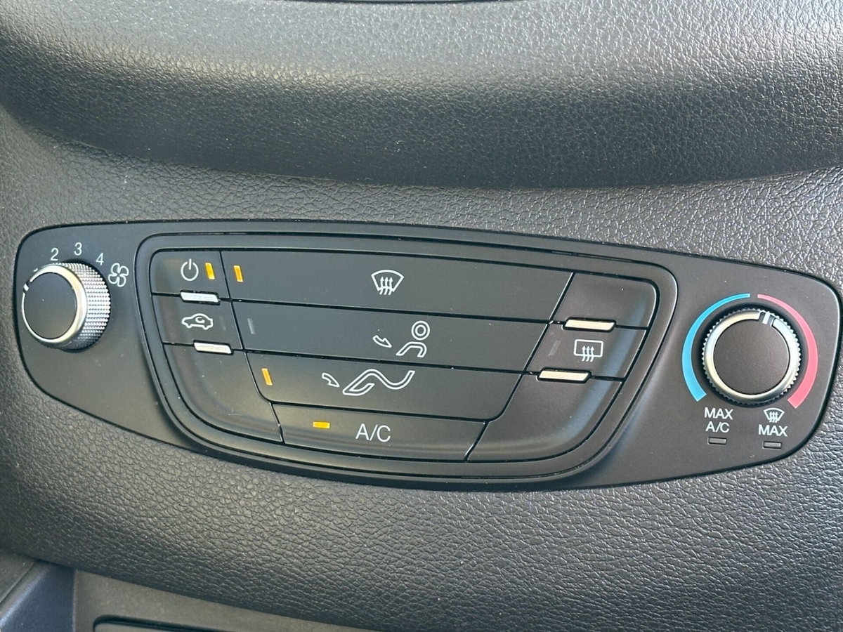 Ford Tourneo Connect 1.0 EcoBoost Plus (20)