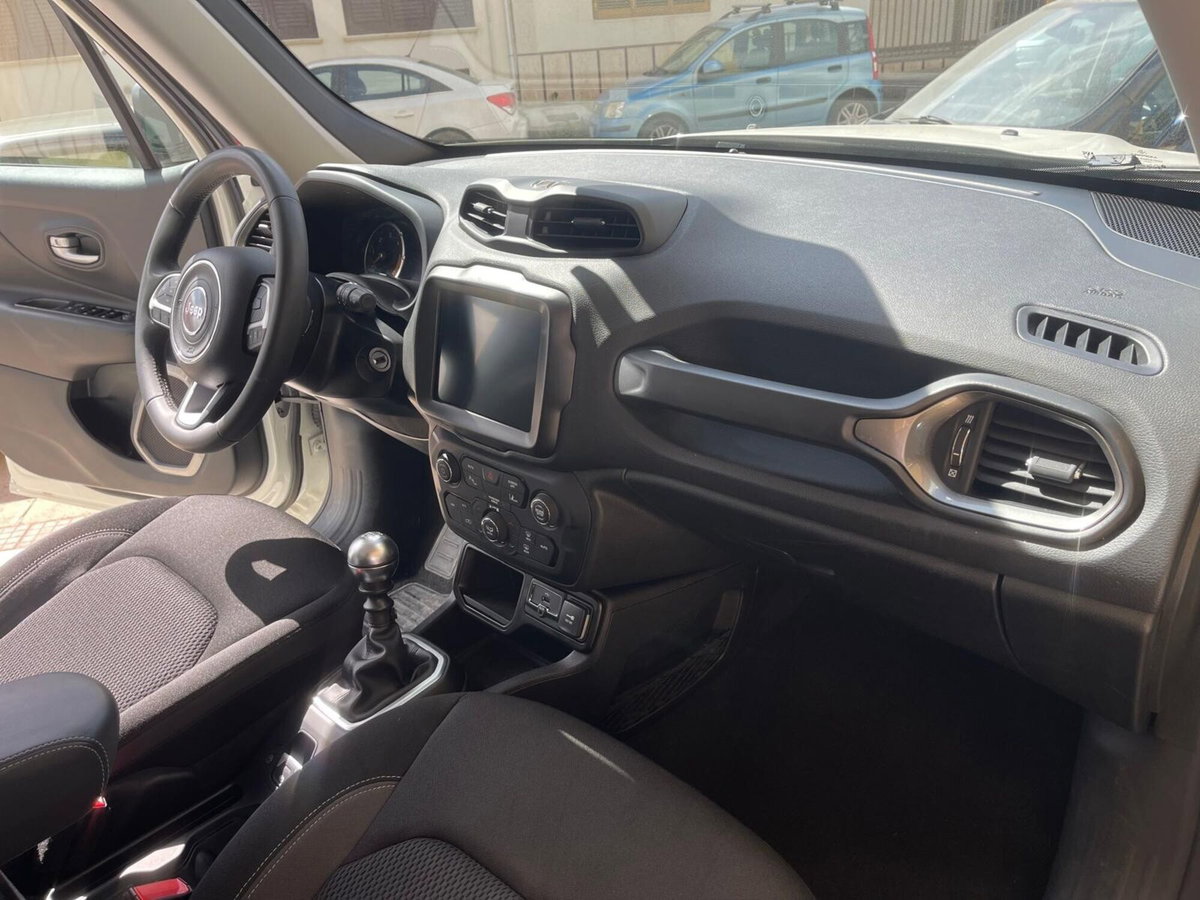 Jeep Renegade 1.6 Mjt 130 CV Limited (10)