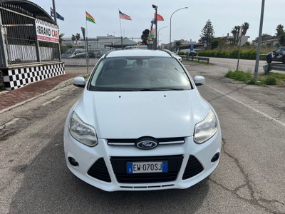 Ford Focus Station Wagon 1.6 TDCi 95 CV SW Titanium (2)