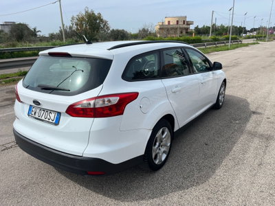 Ford Focus Station Wagon 1.6 TDCi 95 CV SW Titanium (5)