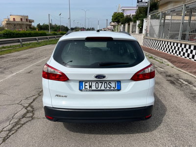Ford Focus Station Wagon 1.6 TDCi 95 CV SW Titanium (6)