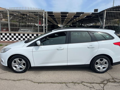 Ford Focus Station Wagon 1.6 TDCi 95 CV SW Titanium (8)