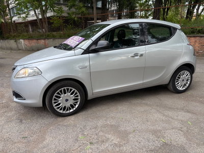 Lancia Ypsilon 1.3 MJT 16V 80 CV 5 porte S&S Platinum usata