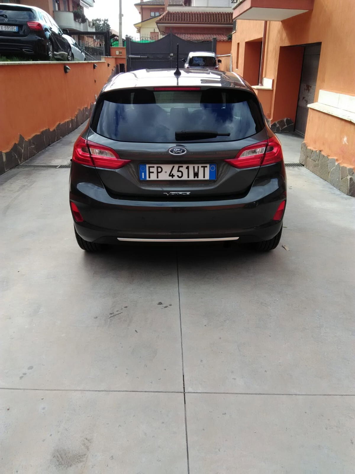 Ford Fiesta 1.0 Ecoboost 100 CV aut. 5 porte Vignale (5)
