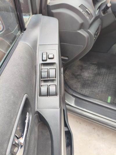Toyota Corolla Verso 2.0 16V D-4D (16)