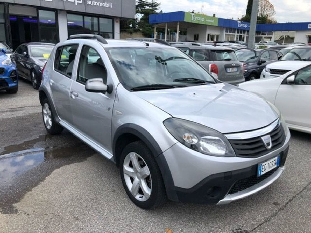 Dacia Sandero Stepway 1.5 dCi 90CV (2)