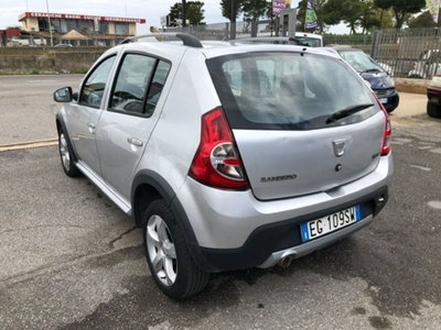 Dacia Sandero Stepway 1.5 dCi 90CV (6)