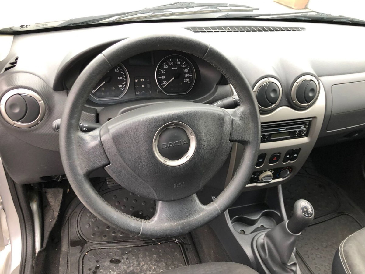 Dacia Sandero Stepway 1.5 dCi 90CV (8)