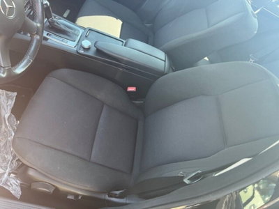Mercedes-Benz Classe C 200 CDI BlueEFFICIENCY Elegance (8)