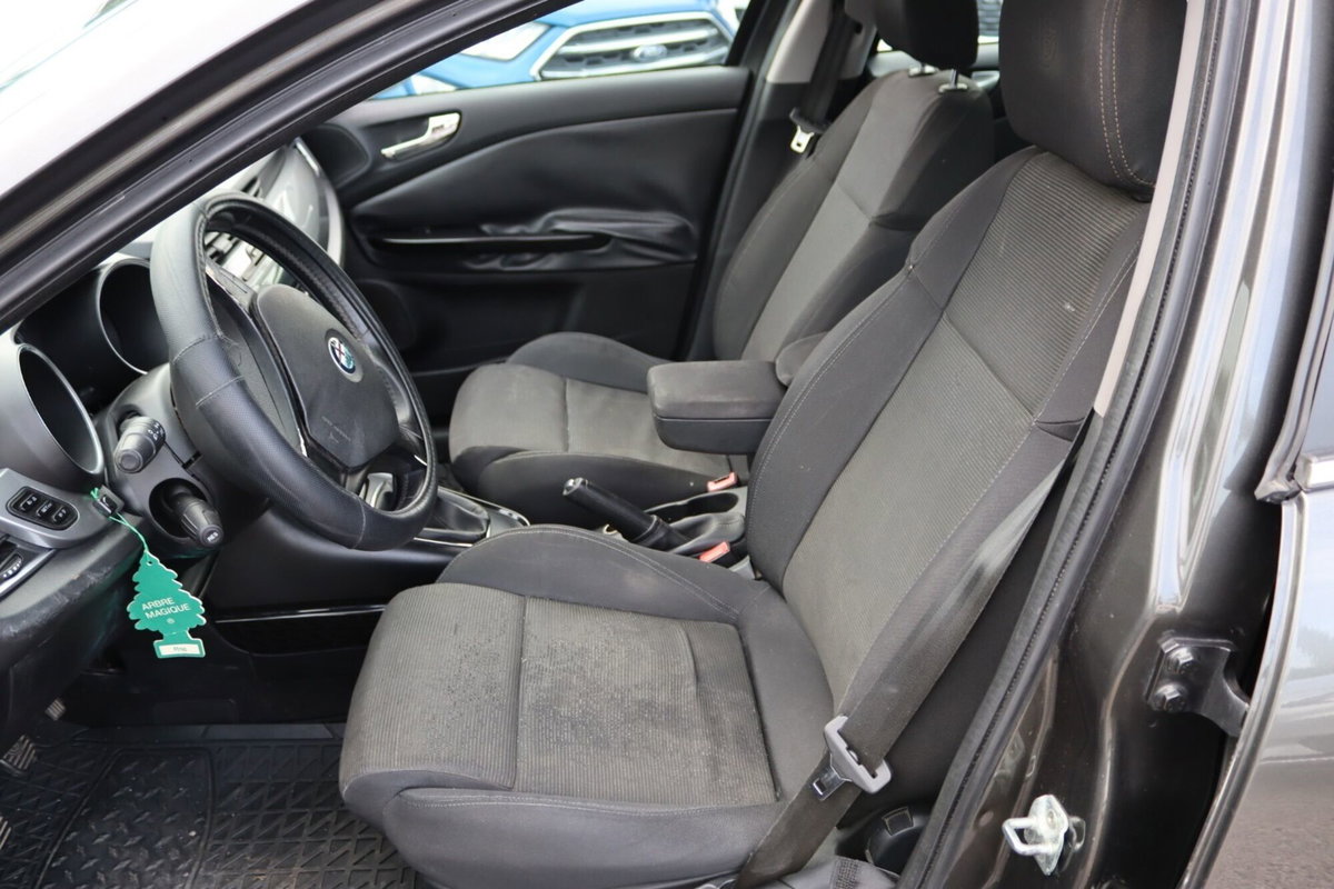 Alfa Romeo Giulietta 1.6 JTDm-2 Progression c/CL (11)