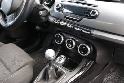 Alfa Romeo Giulietta 1.6 JTDm-2 Progression c/CL (18)