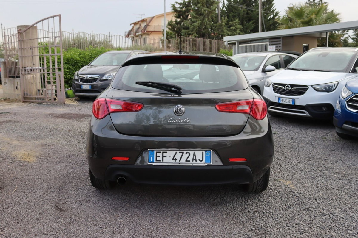 Alfa Romeo Giulietta 1.6 JTDm-2 Progression c/CL (2)