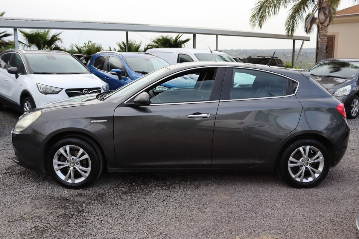 Alfa Romeo Giulietta 1.6 JTDm-2 Progression c/CL (3)