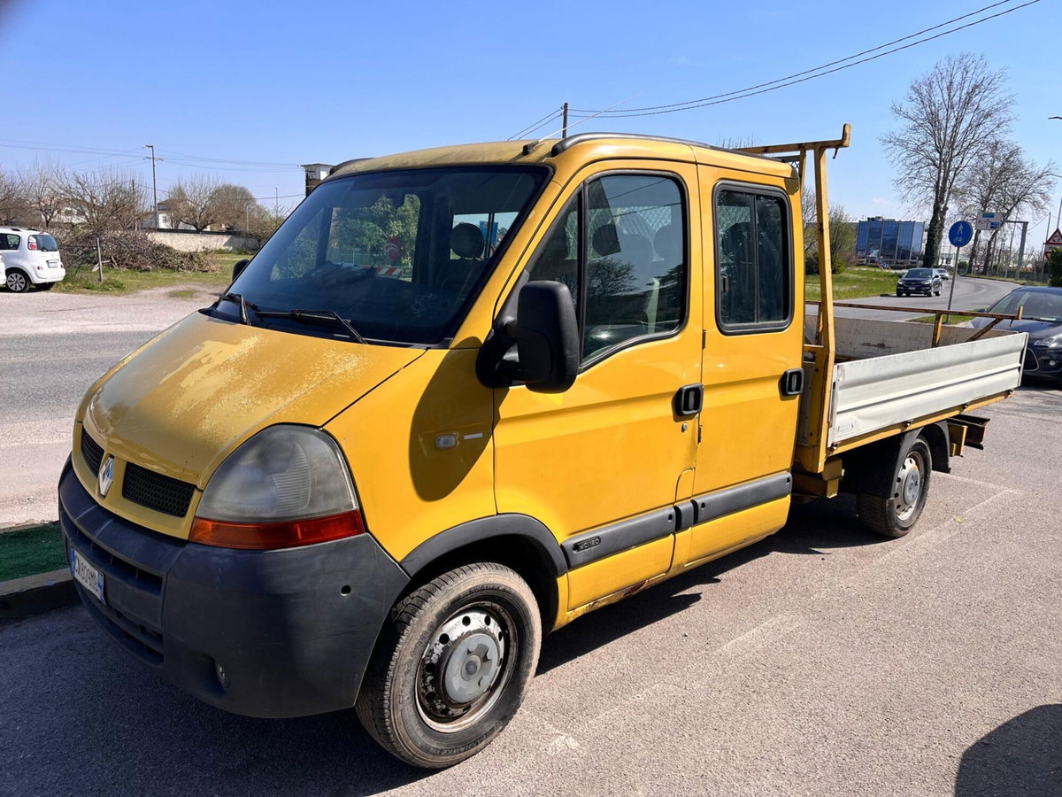 Renault Master Furgone T35/120 2.5 dCi PC-TN Furgone Confort
