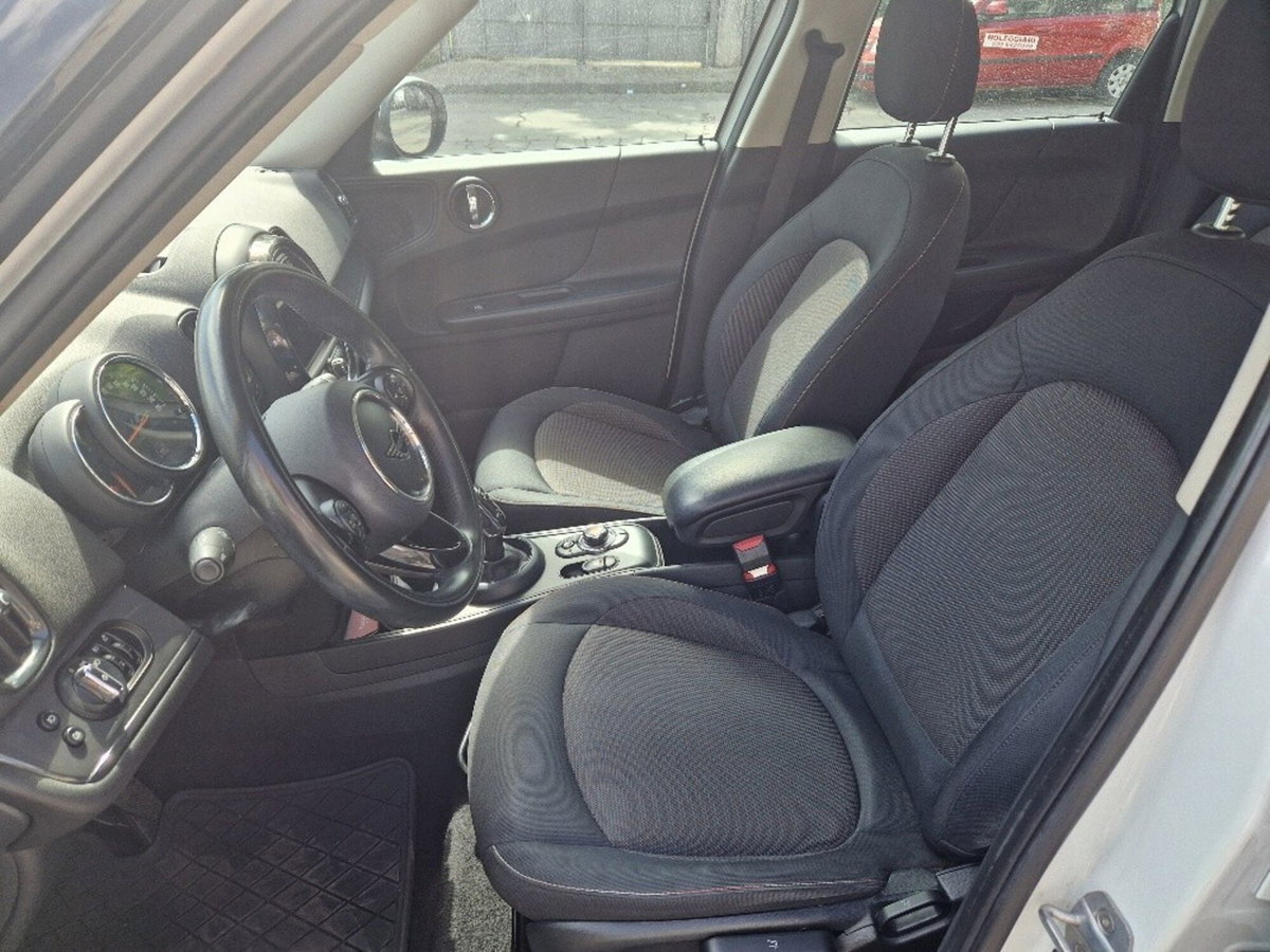 MINI Mini Countryman 2.0 Cooper D Business Countryman ALL4 Automatica (5)