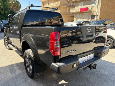 Nissan Navara 2.5 dCi 4 porte Double Cab LE (4)